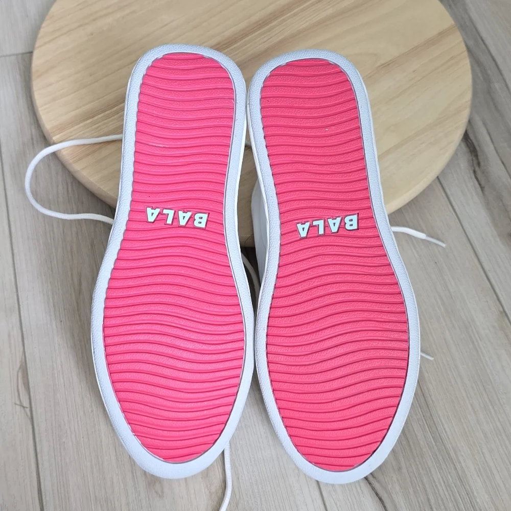 Bala Sneakers - Picture 11 of 12